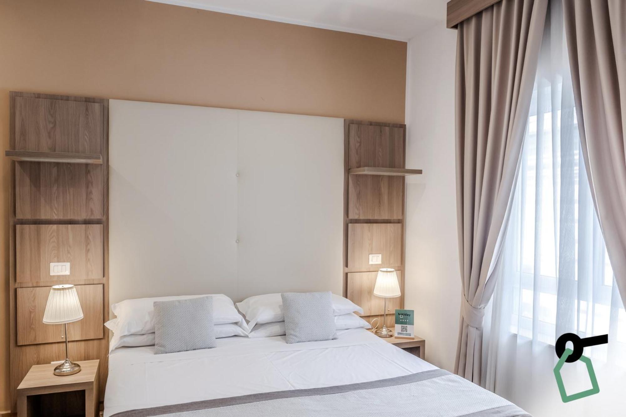 Hotiday Room Collection - Napoli Residenza Scarlatti Nápoles Exterior foto